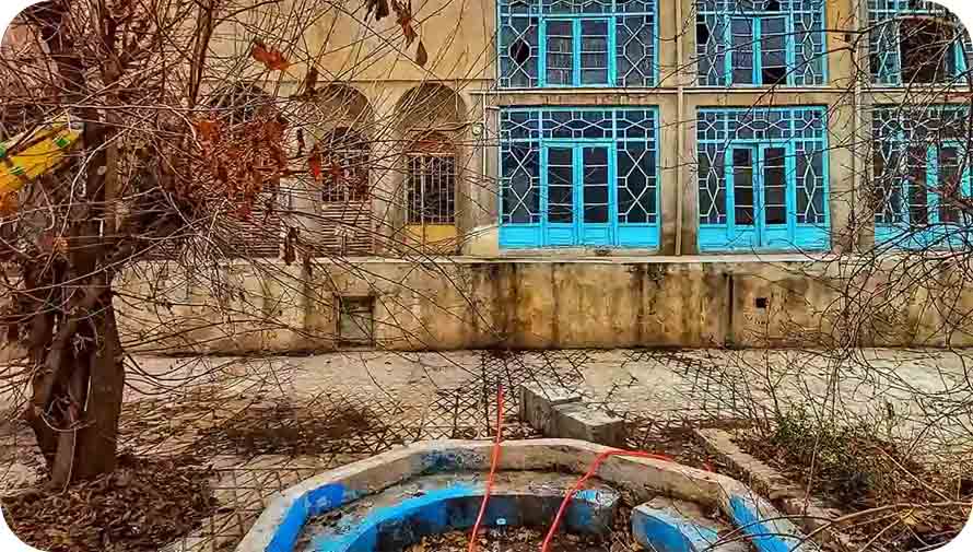 همه چیز درباره کنیسه عزرا یعقوب ؛ مجموعه ای ارزشمند از تاریخ یهودیان در ایران 1 کنیسه عزرا یعقوب کجاست