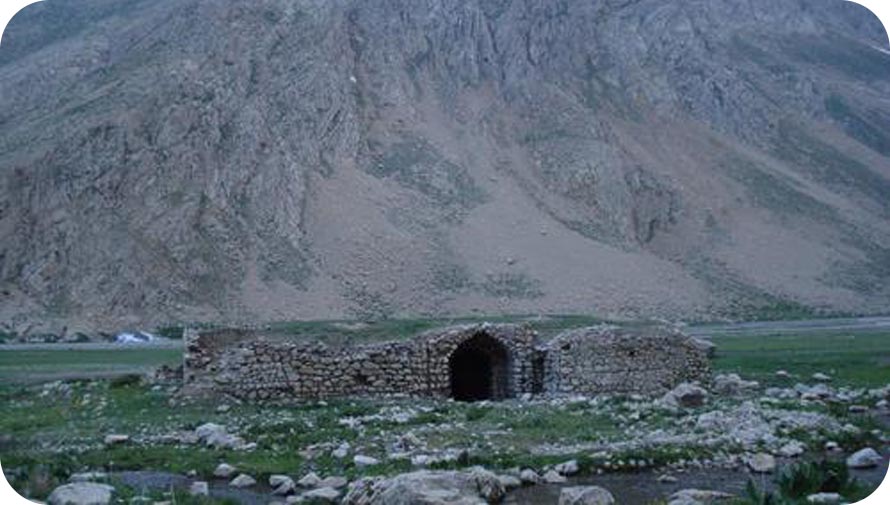 عکس کاروانسرای چشمه دوبرار تهران